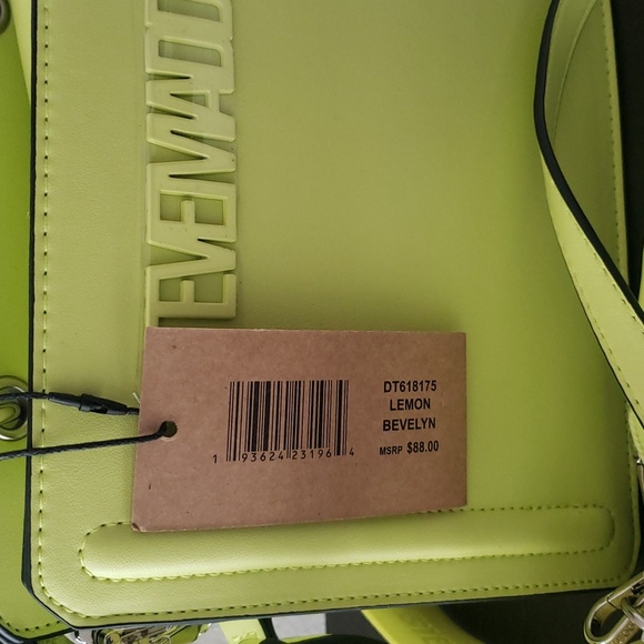 Steve Madden Beverlyn Lemon Bag with Crossbody strap Gift set - Picture 2 of 8